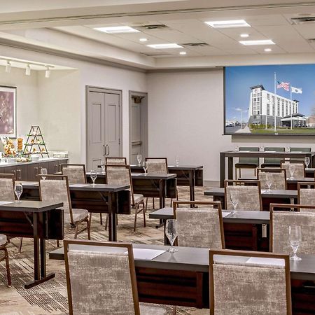 Hotel Doubletree By Hilton Boston Logan Airport Chelsea Esterno foto