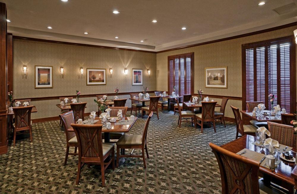 Hotel Doubletree By Hilton Boston Logan Airport Chelsea Esterno foto