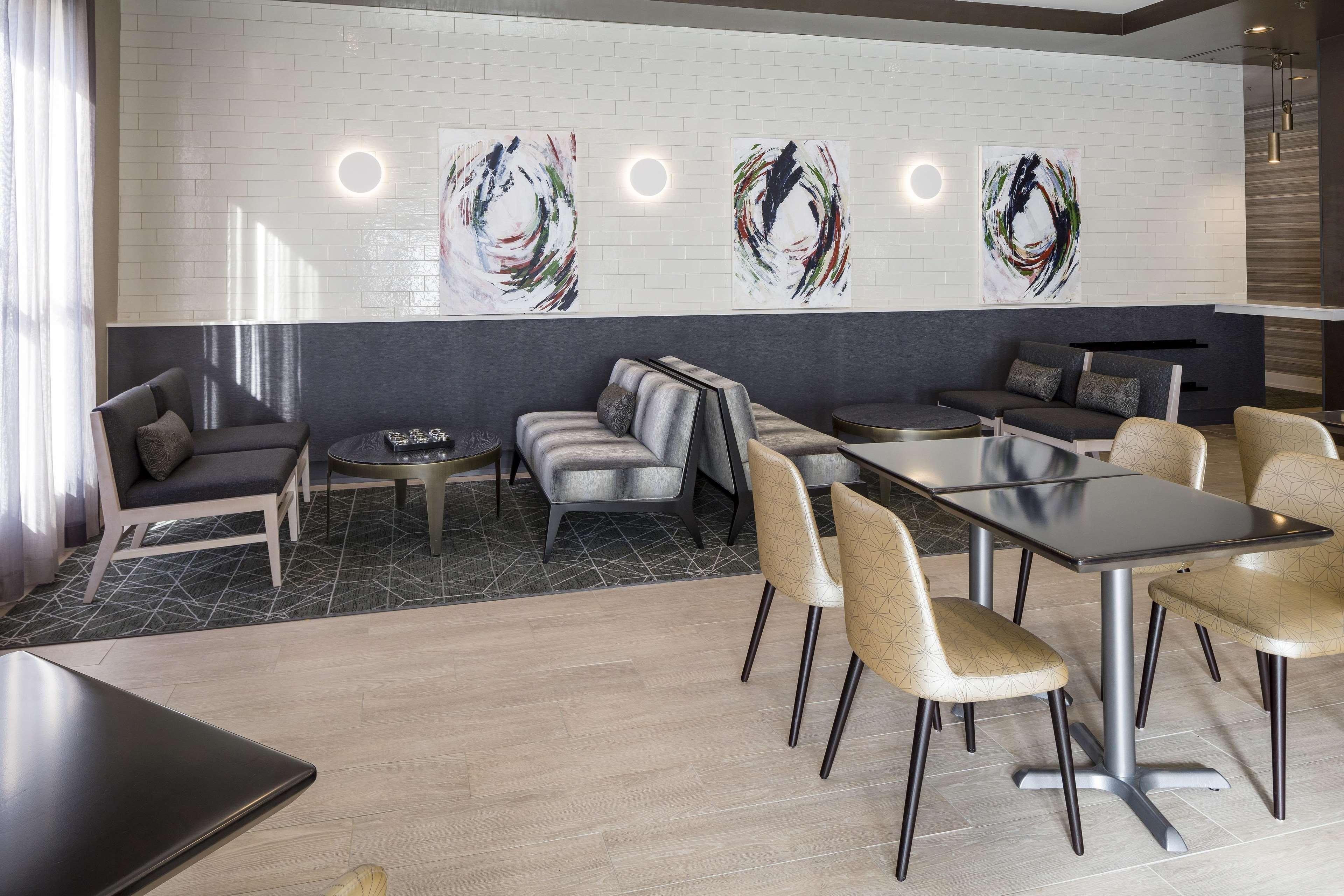 Hotel Doubletree By Hilton Boston Logan Airport Chelsea Servizi foto