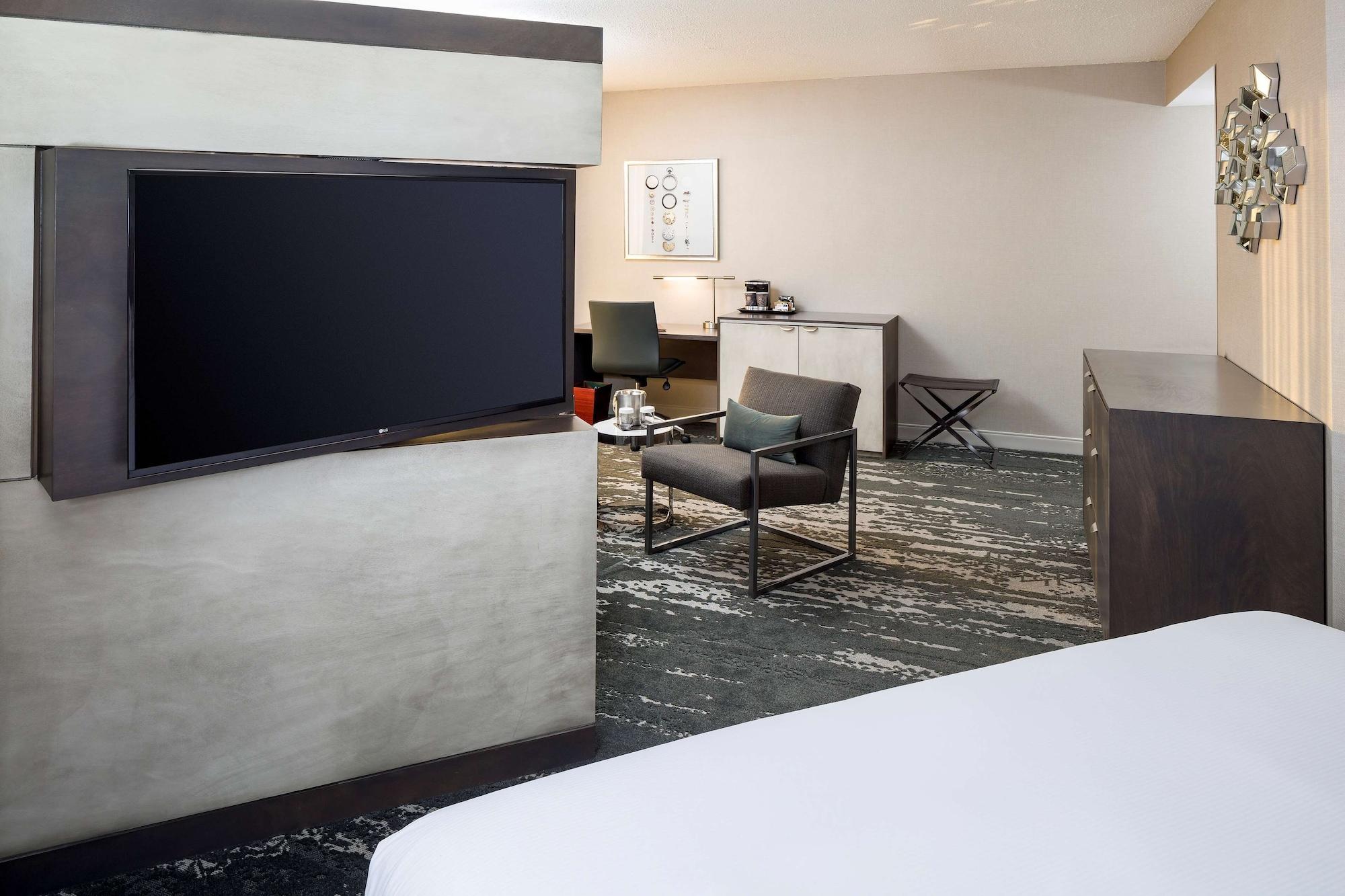 Hotel Doubletree By Hilton Boston Logan Airport Chelsea Esterno foto