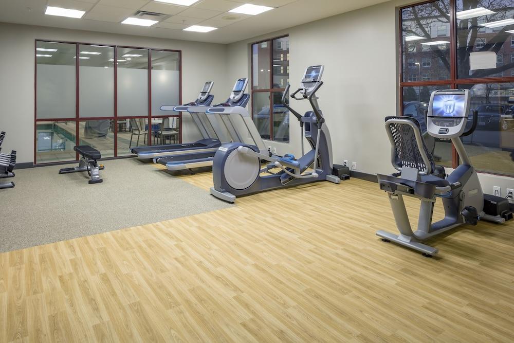 Hotel Doubletree By Hilton Boston Logan Airport Chelsea Esterno foto