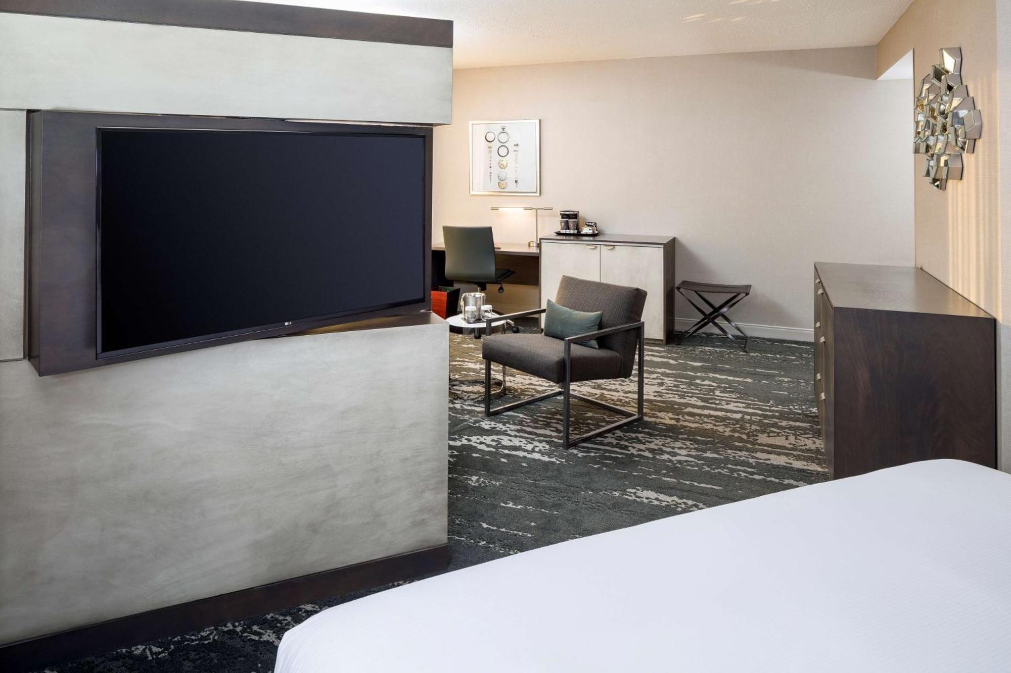 Hotel Doubletree By Hilton Boston Logan Airport Chelsea Esterno foto